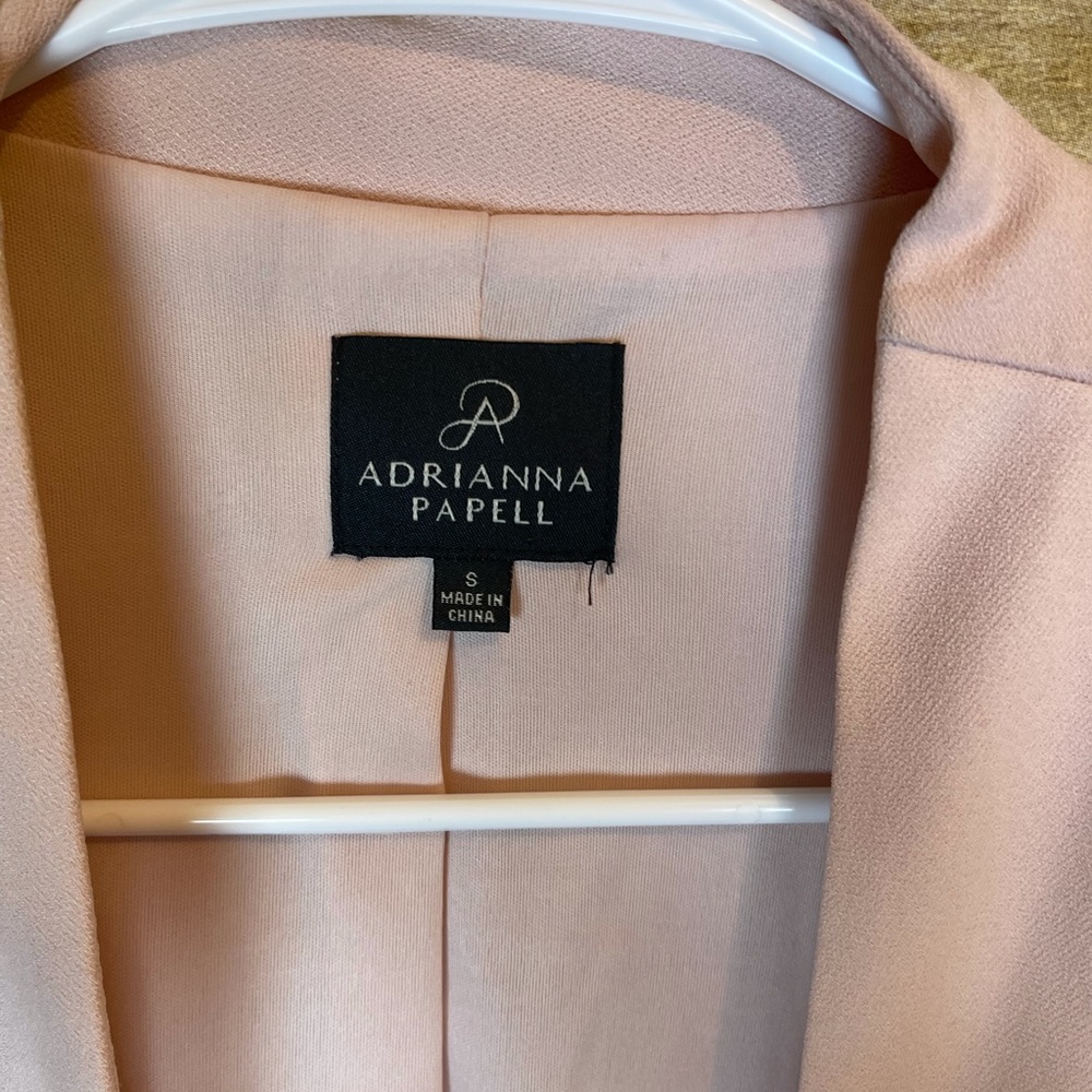 Adriana Papell blazer 🛍 - Picture 3 of 4